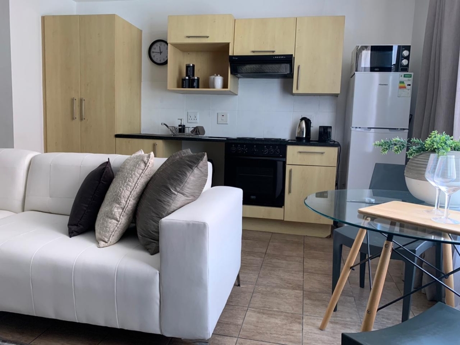 To Let 1 Bedroom Property for Rent in Zonnebloem Western Cape